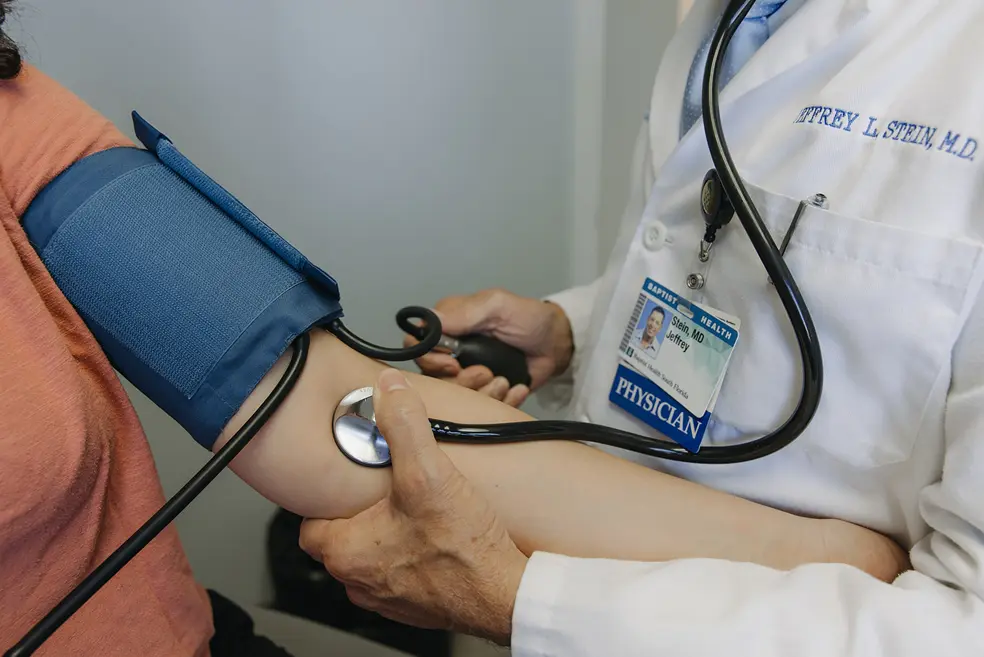 Checkup with concierge medicine doctor